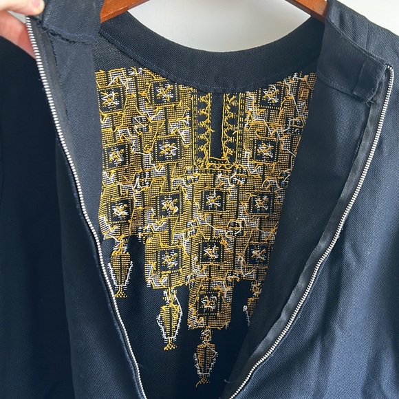 Gorgeous Sindhi Embroidered Design Black Dress Hurmuch - Picture 8 of 8